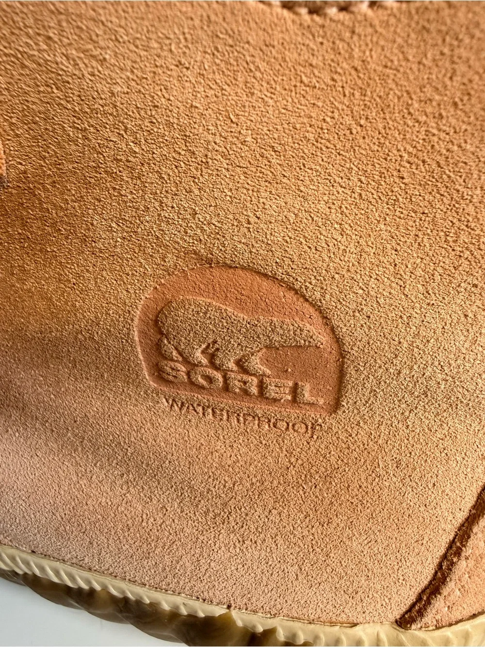 Sorel Out ‘N About Women's Beige and pink suede waterproof ankle boots size 9